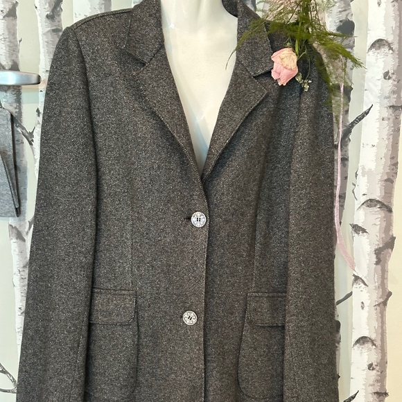 GRAY CASHMERE KNEE LENGTH COAT - Picture 2 of 4